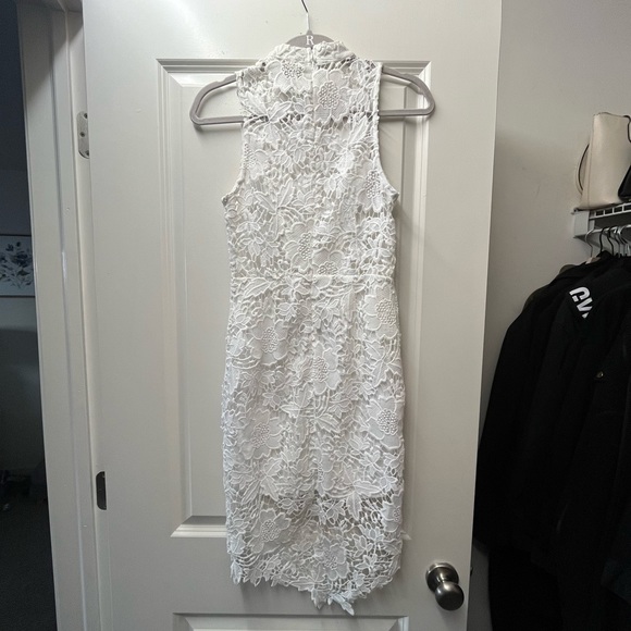 ASTR The Label Floral Dress - Picture 2 of 7